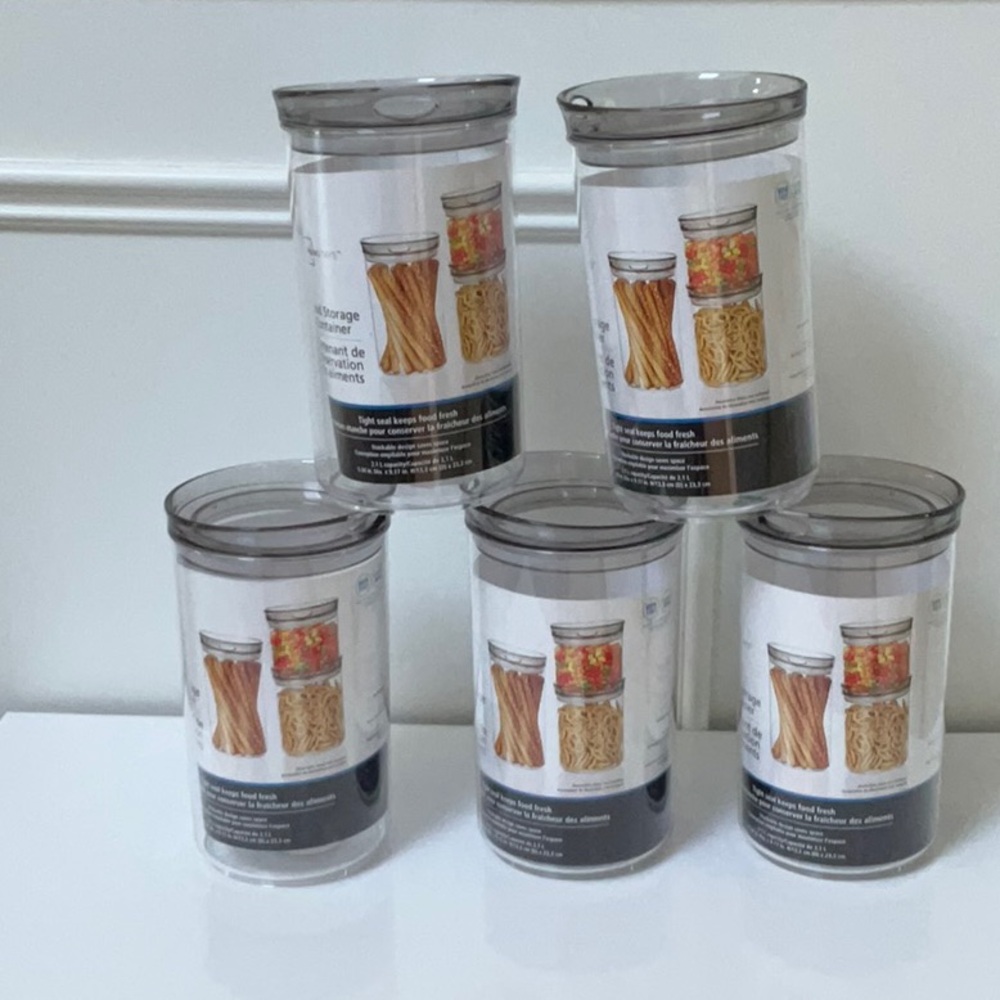 Clear Plastic Storage Containers Set